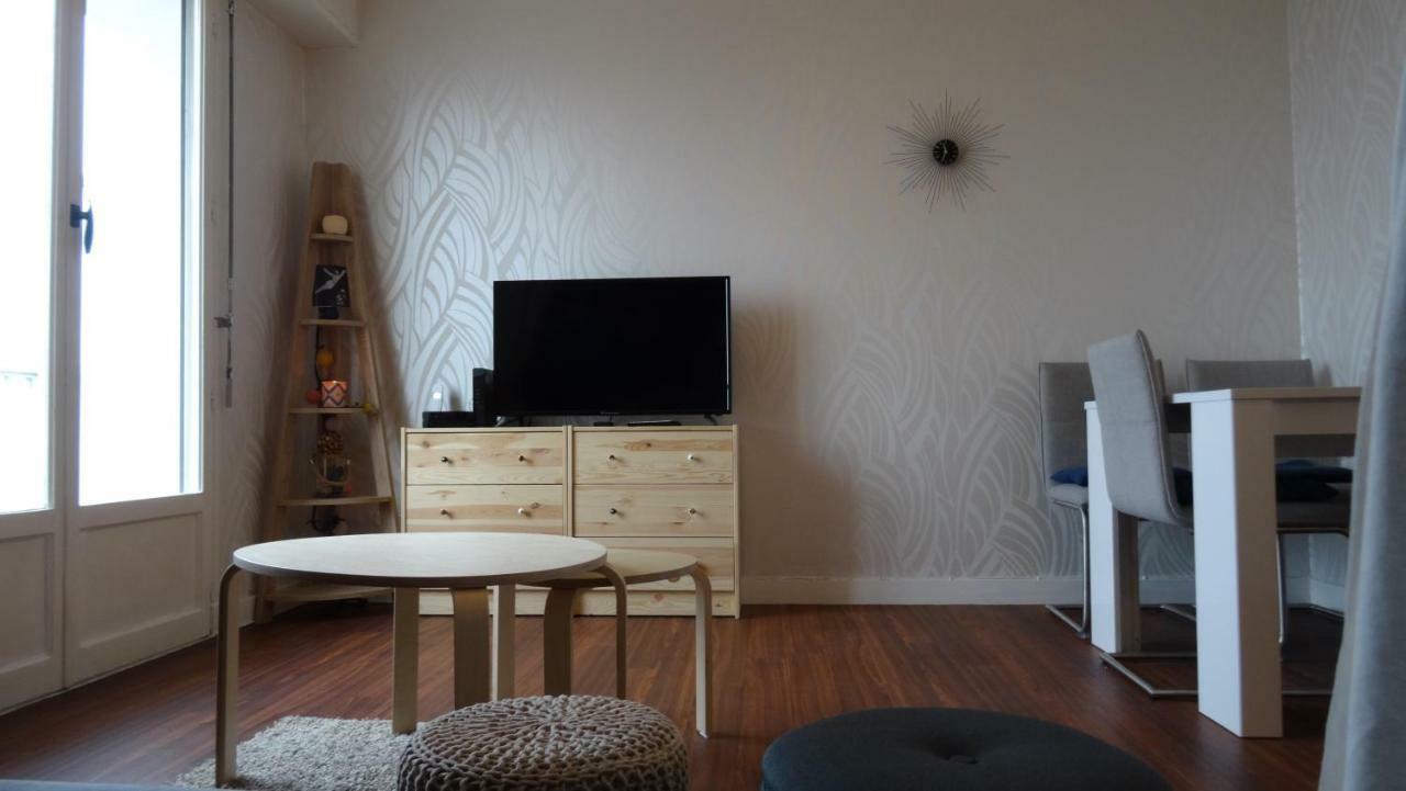 Studio Moderne Avec Jolie Vue Мулен Экстерьер фото