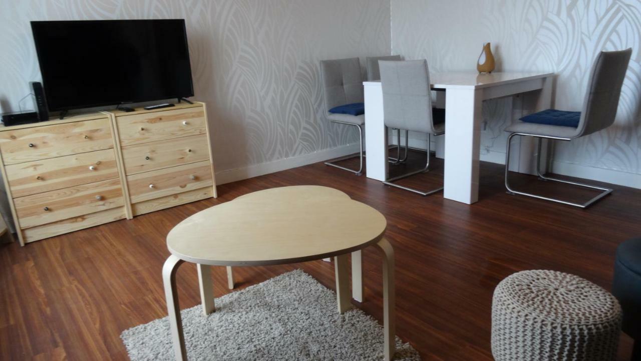 Studio Moderne Avec Jolie Vue Мулен Экстерьер фото